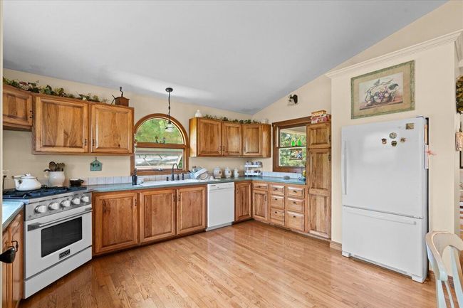 361 4 Th St, House other with 4 bedrooms, 2 bathrooms and null parking in Plainwell MI | Image 13