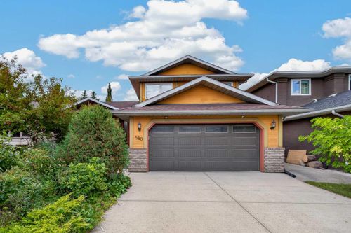 580 Sunmills Dr Se, Calgary, AB, T2X3B1 | Card Image