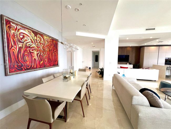 APT-4505 - 848 Brickell Key Dr, Condo with 3 bedrooms, 4 bathrooms and null parking in Miami FL | Image 20