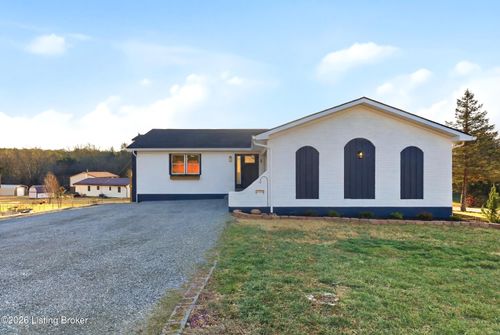 4002 Centennial Ave, Radcliff, KY, 40160-9621 | Card Image