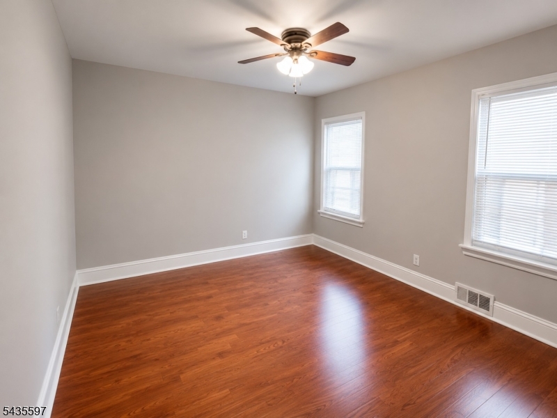 Residential Lease in Newark City 4