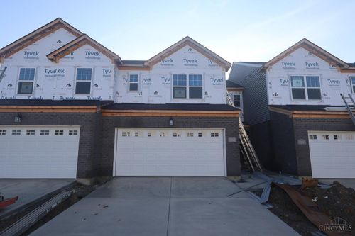 7232 Grandpoint Dr, West Chester, OH, 45069-4703 | Card Image
