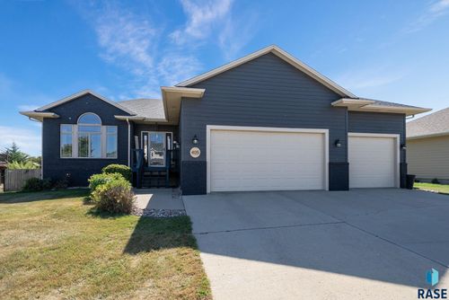 405 W St Nicholas St, Tea, SD, 57064-2407 | Card Image
