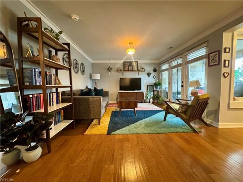 unit-301-3509 Pleasant Ave, Norfolk, VA, 23518-1483 | Card Image