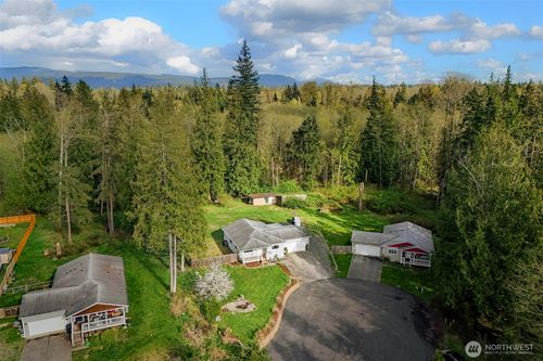 19305 86th Ave Ne, Arlington, WA, 98223-9761 | Card Image