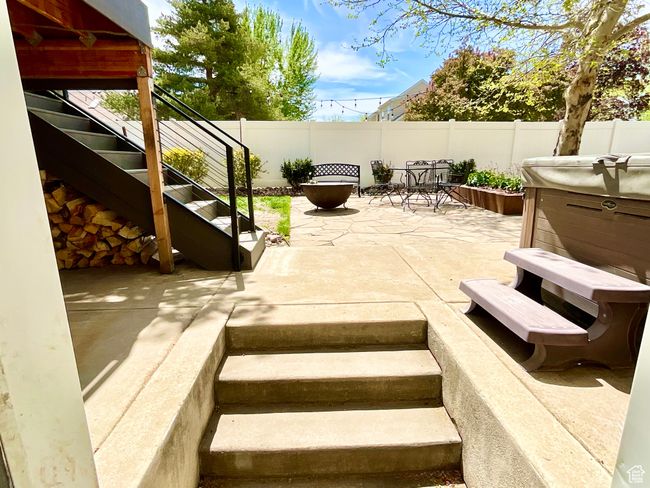 Walk-out basement entrance view | Image 35
