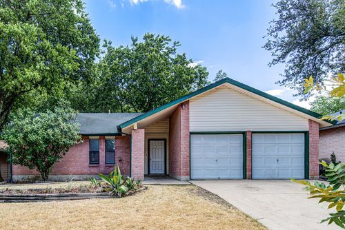 10105 Woodland Village Dr, Austin, TX, 78750-2112 | Card Image