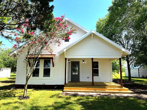 1105 Carroll Ln, La Grange, TX, 78945-5031 | Card Image