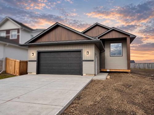 8706 83 Ave, Grande Prairie, AB, T8X0R7 | Card Image