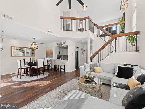 43 Kettlebrook Dr, MOUNT LAUREL, NJ, 08054-2675 | Card Image