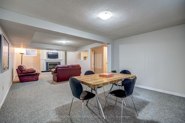 40 Crandall Dr, House other with 4 bedrooms, 4 bathrooms and 6 parking in Markham ON | Image 33
