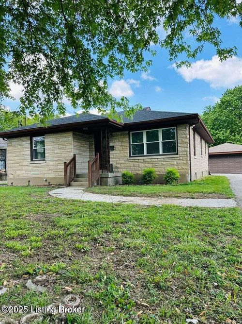 4105 North Ln, Louisville, KY, 40216-3736 | Card Image