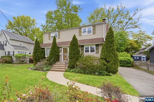 104 14th St, Cresskill, NJ, 07626-2408 | Card Image