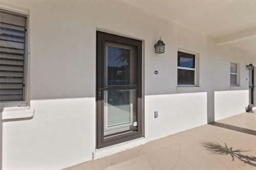 104d-3330 Gulf Of Mexico Dr, LONGBOAT KEY, FL, 34228-2819 | Card Image