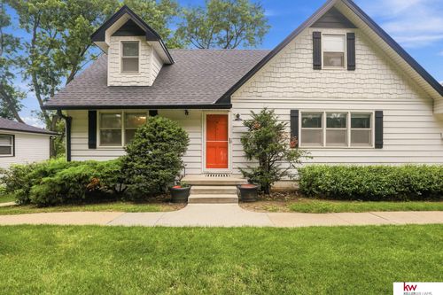 3718 S 49th Ave, Omaha, NE, 68106-4512 | Card Image