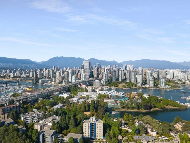 402 - 1590 W 8 Th Avenue, Condo with 3 bedrooms, 2 bathrooms and 2 parking in Vancouver BC | Image 39