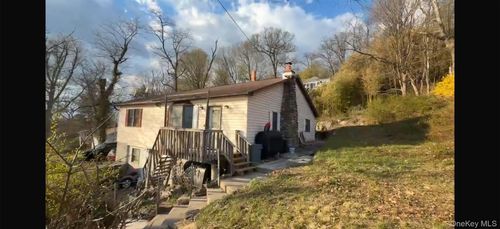 1564 Kimble Avenue, Yorktown, NY, 10547 | Card Image