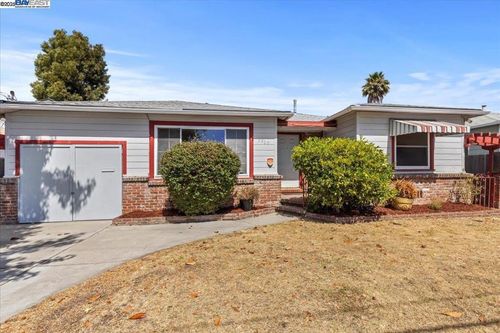 9900 Maddux Dr, Oakland, CA, 94603-2146 | Card Image