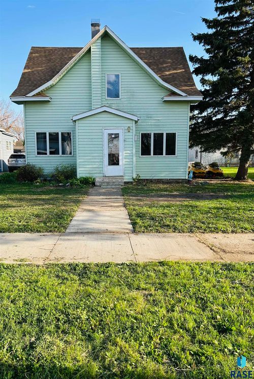115 E Turner St, Irene, SD, 57037-2112 | Card Image