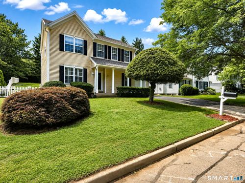33 Acorn Ln, Milford, CT, 06461-1875 | Card Image