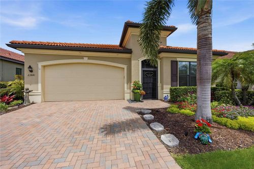 23841 Waverly Cir, VENICE, FL, 34293-7333 | Card Image