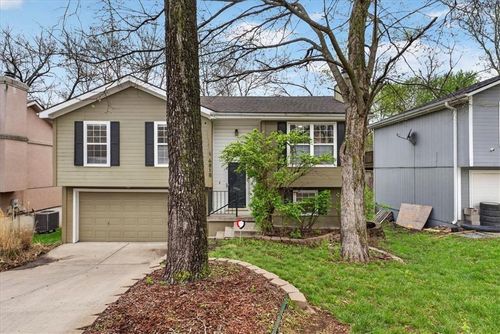 4818 N Fremont Ave, Kansas City, MO, 64119-3900 | Card Image