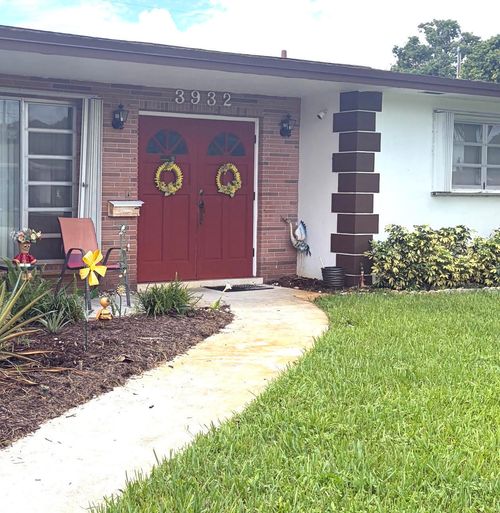 3932 Adams St, Hollywood, FL, 33021-7303 | Card Image
