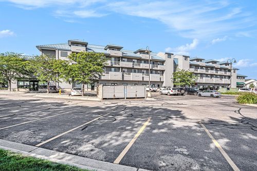 unit-308-530 Miller Dr, Grand Haven, MI, 49417-1190 | Card Image