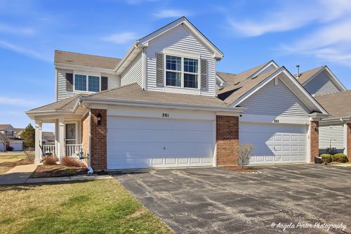 201 Macintosh Ave, Woodstock, IL, 60098-7623 | Card Image