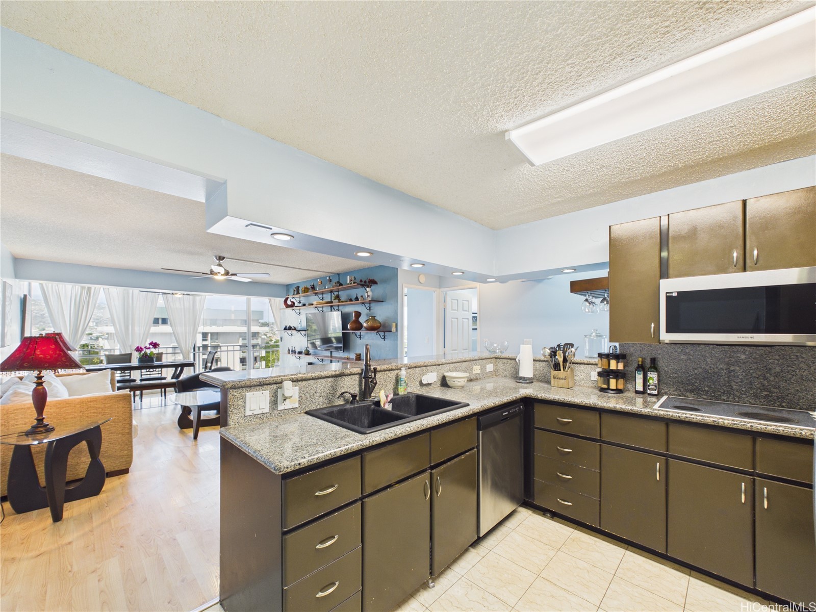 Residential in Honolulu 4