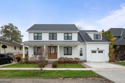 3922 23rd St, Vineland, ON, L0R2C0 | Card Image