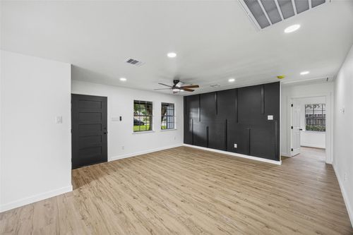 7422 Carrie Ln, Deer Park, TX, 77536-6000 | Card Image