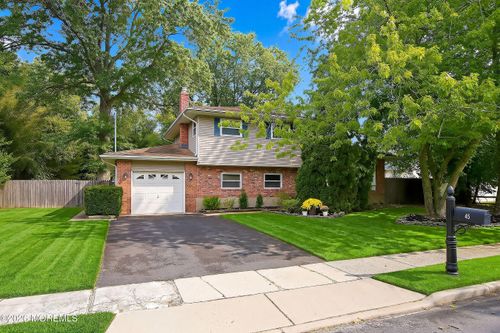 45 Oak Ter, Howell, NJ, 07731-2744 | Card Image