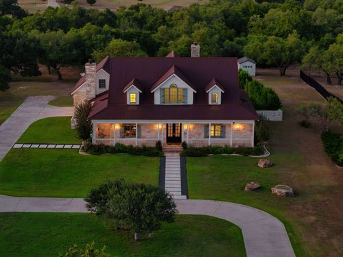 148 Trailmaster Cir, Driftwood, TX, 78619-4255 | Card Image
