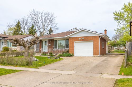 4177 Brookdale Dr, Niagara Falls, ON, L2H2A9 | Card Image