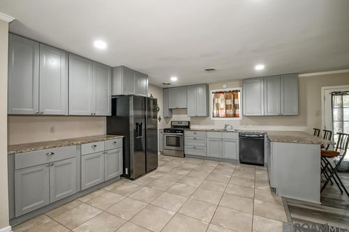 5388 Goodland Dr, Greenwell Springs, LA, 70739-3229 | Card Image