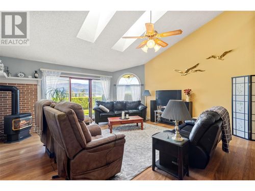 7-1215 Notch Hill Rd, Sorrento, BC, V0E2W0 | Card Image