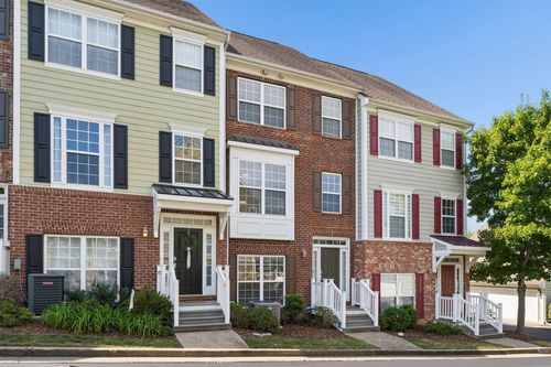 4702 Brighton Village Dr, Nashville, TN, 37211-6670 | Card Image