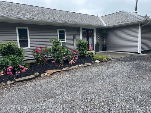 431 Settles Hill Rd, Altamont, NY, 12009-5711 | Card Image