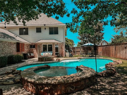 2045 Biscayne Dr, Lewisville, TX, 75067-7420 | Card Image
