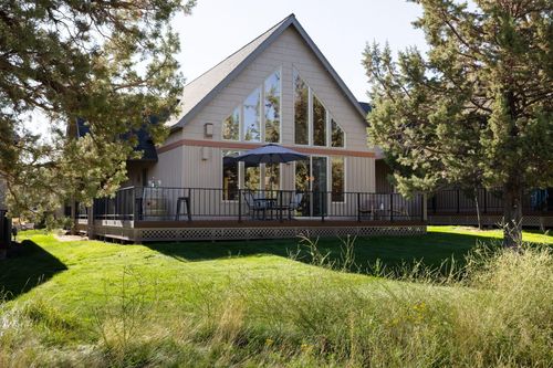 1471 Red Wing Loop, Redmond, OR, 97756-7438 | Card Image