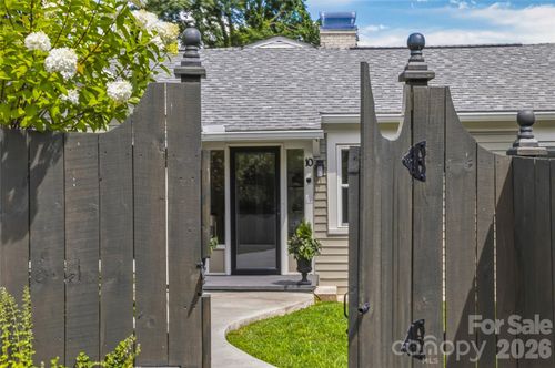 10 Springdale Rd, Asheville, NC, 28805-1737 | Card Image
