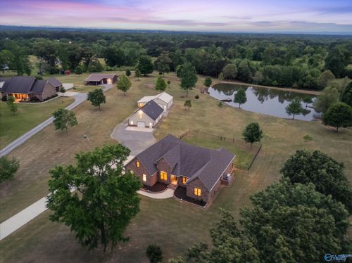 132 Taylor Road, Hartselle, AL, 35640 | Card Image