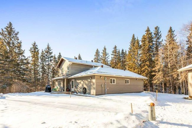 39 - 26321 Highway 627 Highway Nw, Home with 5 bedrooms, 3 bathrooms and 6 parking in Rural Parkland County AB | Image 38