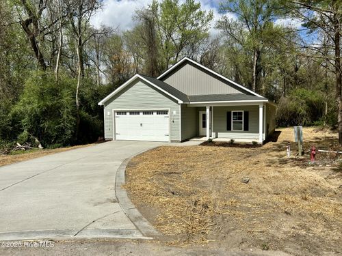 1702 Cardinal Dr, Deep Run, NC, 28525-9817 | Card Image