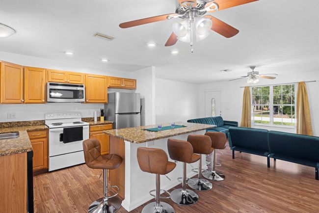 733 Se Academy Ln, House other with 2 bedrooms, 2 bathrooms and null parking in Port St. Lucie FL | Image 8