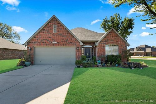 12408 127th St, Collinsville, OK, 74021-4382 | Card Image