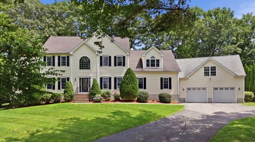 8 Karen Ln, Milford, MA, 01757-1291 | Card Image