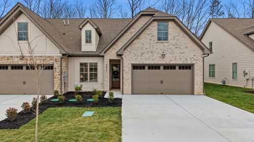4692 Dempsey Way, Chattanooga, TN, 37419-2447 | Card Image