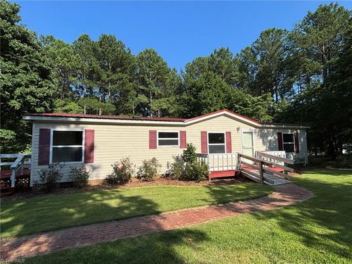 44112 Harper Hearne Rd, New London, NC, 28127-9660 | Card Image